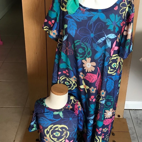 Mommy and me Lularoe - Picture 1 of 8